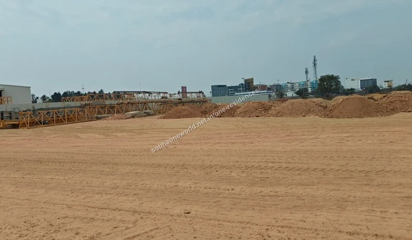 Elevated Terrain Progress Ongoing development of the elevated internal pathways and compacted soil at Sobha One Residences
