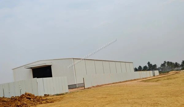 Assembly of the large temporary site shed for project operations and management at Sobha One Residences