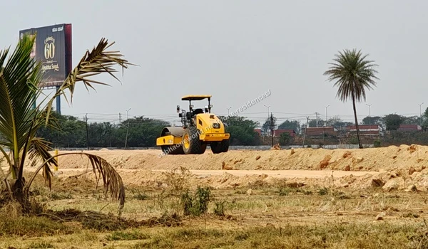 Site Infrastructure View of the temporary site infrastructure and leveled sandy grounds at the Sobha One Residences property