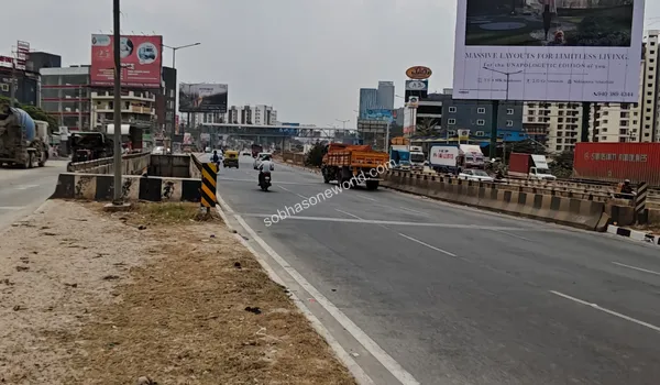 Smooth commute route displaying the main highway stretch to KR Puram beside the Sobha One World premises