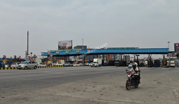 The streamlined expressway infrastructure near Hoskote Toll serving the Sobha One World community