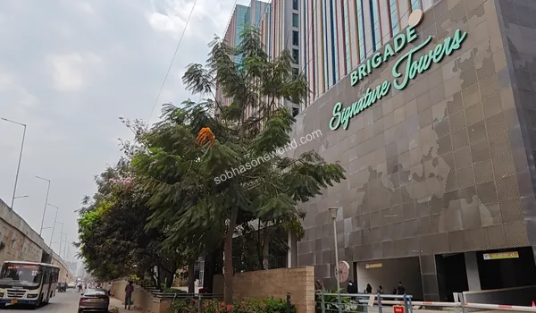 Walk-to-work convenience illustrated by the close proximity of major global research centers to the Sobha One World property