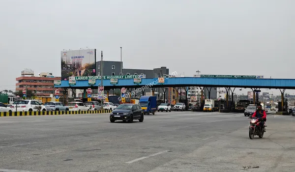Traffic flow management at the Hoskote Toll ensuring easy weekend getaways for Sobha One World owners