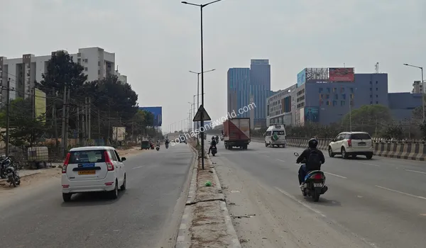 Road diverging towards the underpass ensuring seamless travel and accessibility to the Sobha One World neighborhood